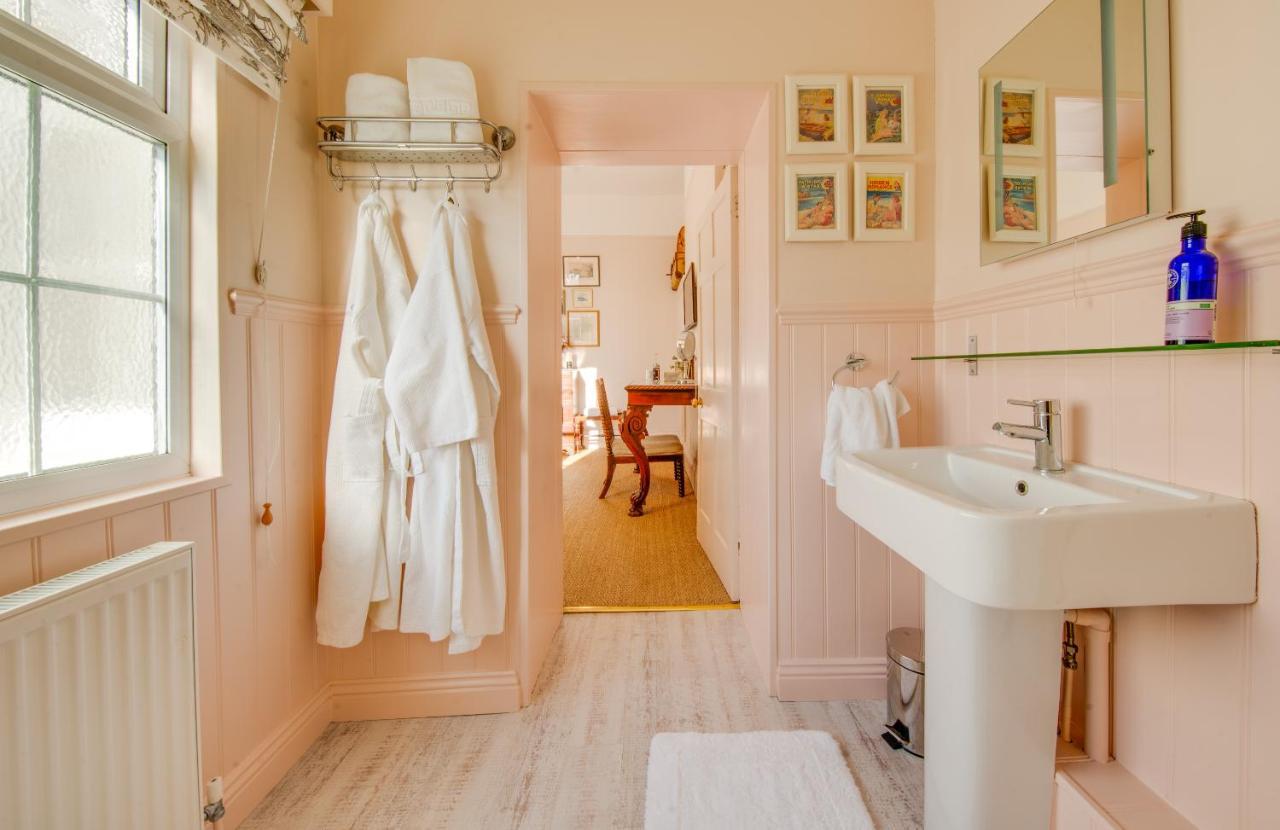 The Montpellier Townhouse Villa เชลเทนแฮม ภายนอก รูปภาพ
